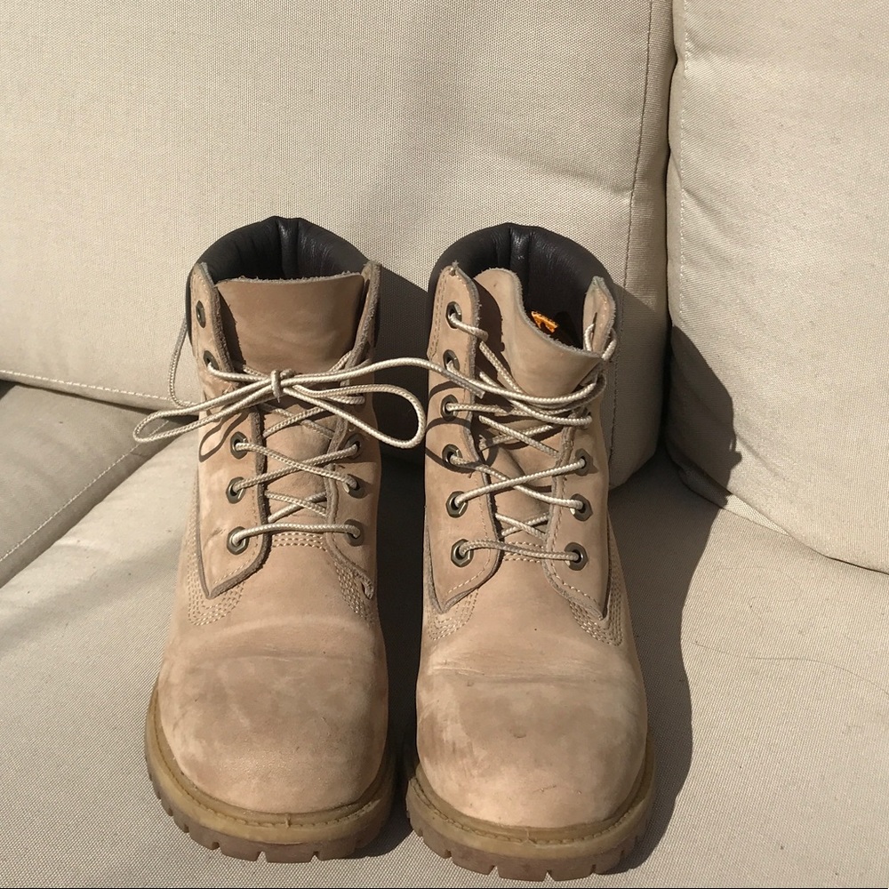 WOMEN'S 6-INCH PREMIUM WATERPROOF BOOTS